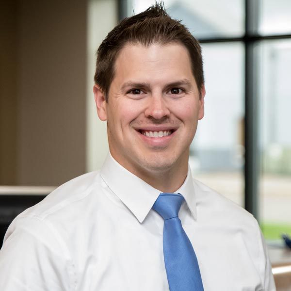 Chiropractor Maplewood MN Nicholas Okins Chiropractor Maplewood MN Nicholas Okins